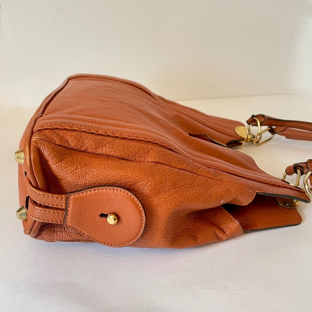 Chloe Brown Leather Shoulder Bag with Gold Hardware - Picture 5 of 14